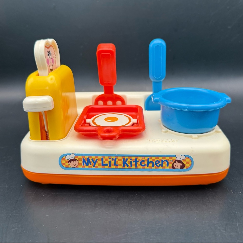 Vintage Tomy Play House Doll Kitchen Stove Cook Top Toaster My Lil Kitchen Toy
